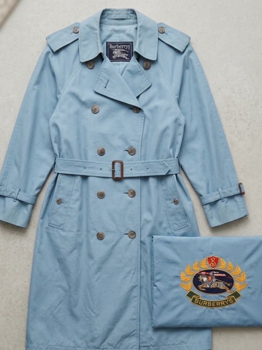 VINTAGE 1980s Burberrys’ PeriwinkBurberry Light Blue Double-Breasted Trench Coat